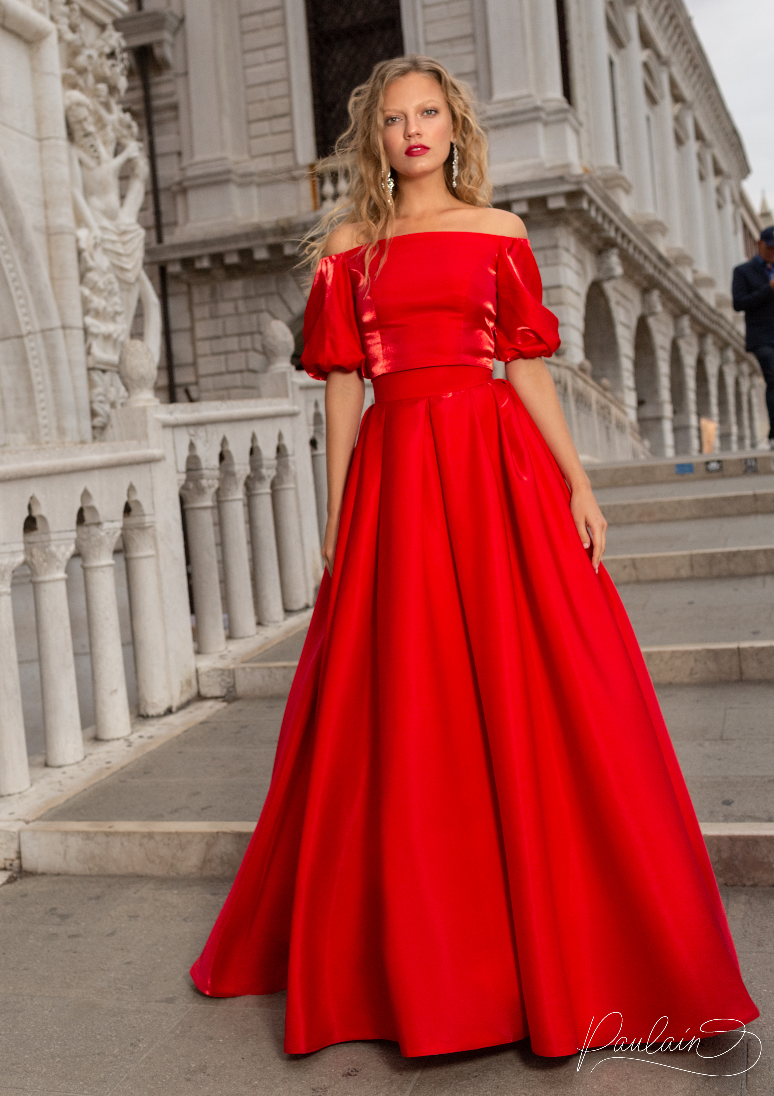 Эсмеральда в Красном платье